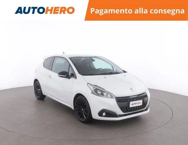 PEUGEOT 208 PureTech 82 3p. Allure Image 6